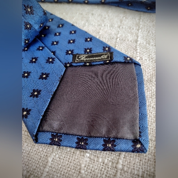 Like New Vintage 90's Faconnable Blue Necktie, Made in France, 100% Silk - Picture 7 of 8